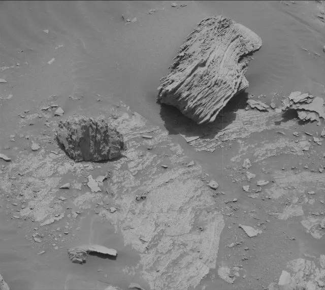 Sol 3371: Mast Camera (Mastcam)