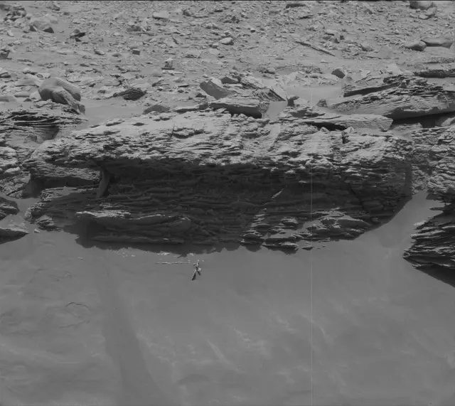 Sol 3371: Mast Camera (Mastcam)