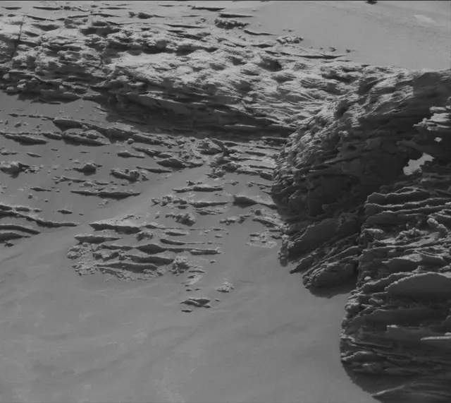 Sol 3371: Mast Camera (Mastcam)
