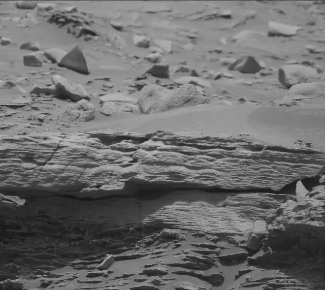 Sol 3371: Mast Camera (Mastcam)