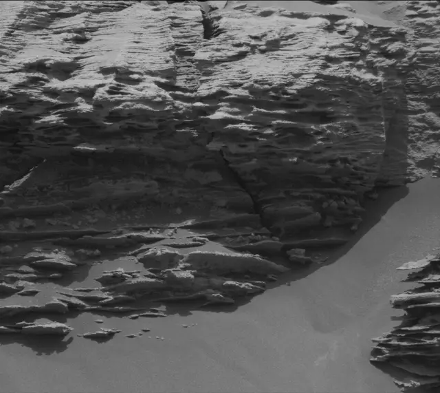 Sol 3371: Mast Camera (Mastcam)