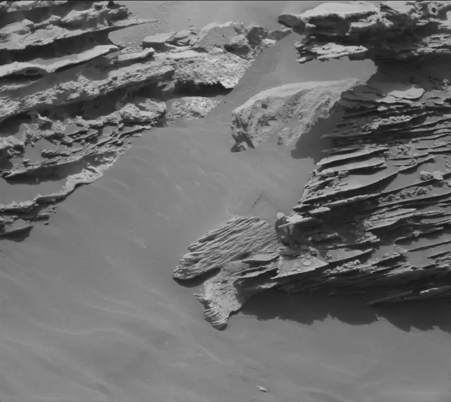 Sol 3371: Mast Camera (Mastcam)