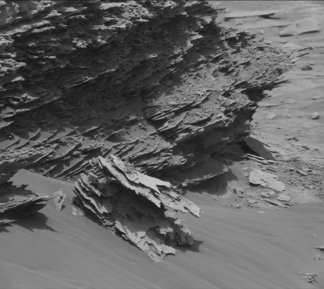 Sol 3371: Mast Camera (Mastcam)