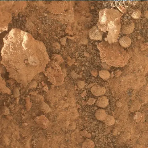Sol 3371: Mars Hand Lens Imager (MAHLI)
