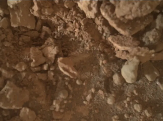 Sol 3371: Mars Hand Lens Imager (MAHLI)