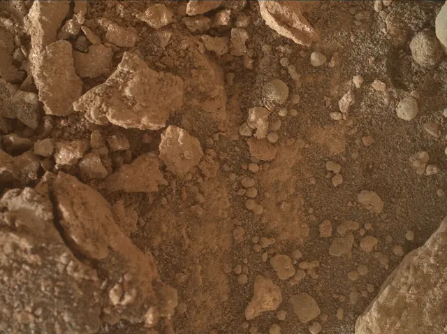 Sol 3371: Mars Hand Lens Imager (MAHLI)