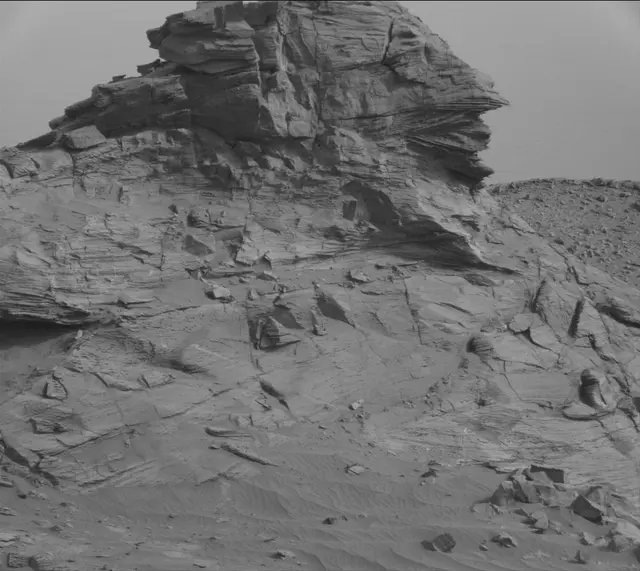 Sol 3372: Mast Camera (Mastcam)