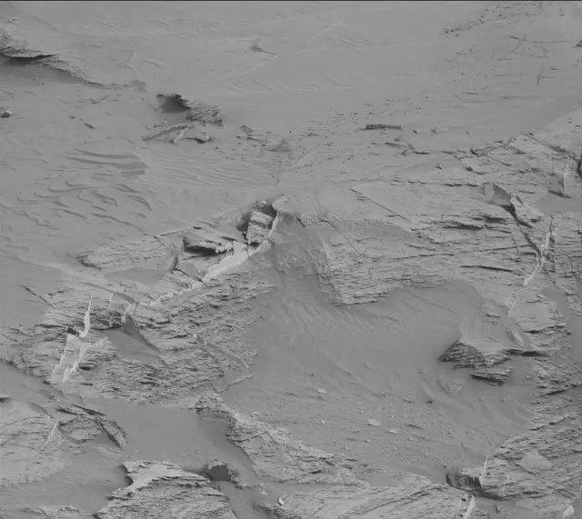 Sol 3372: Mast Camera (Mastcam)