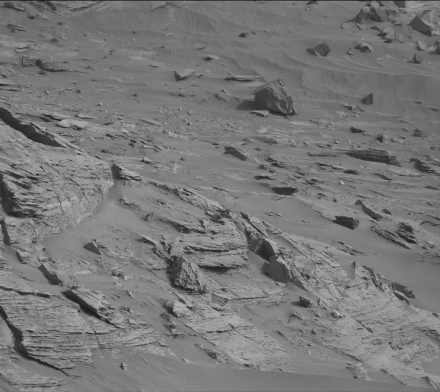 Sol 3372: Mast Camera (Mastcam)