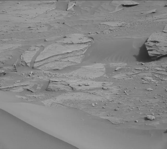 Sol 3372: Mast Camera (Mastcam)