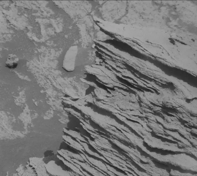 Sol 3374: Mast Camera (Mastcam)