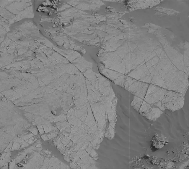 Sol 3376: Mast Camera (Mastcam)