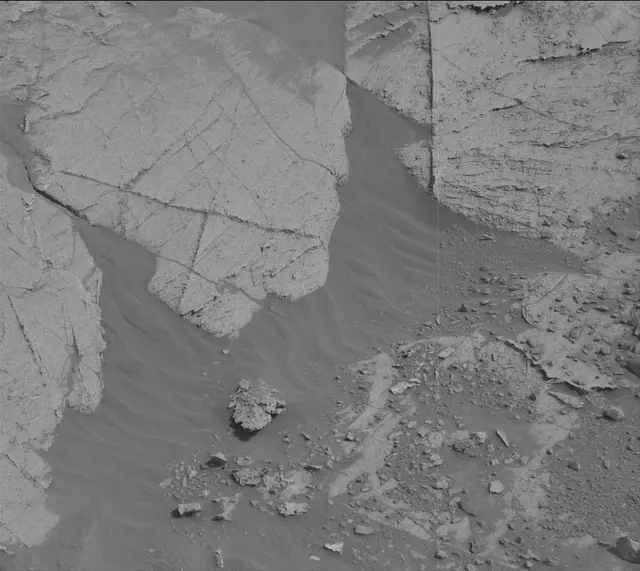 Sol 3378: Mast Camera (Mastcam)