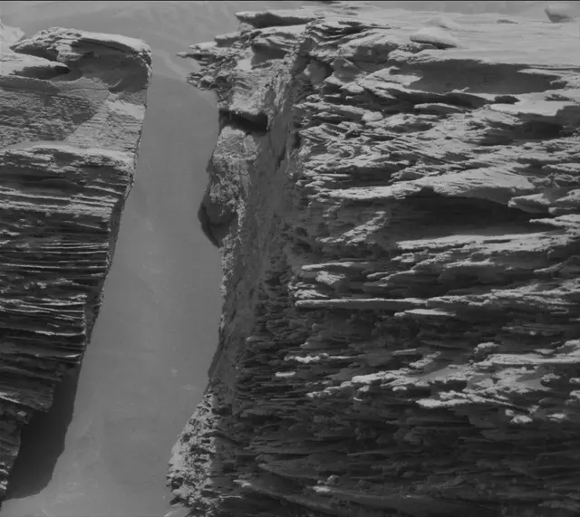 Sol 3378: Mast Camera (Mastcam)