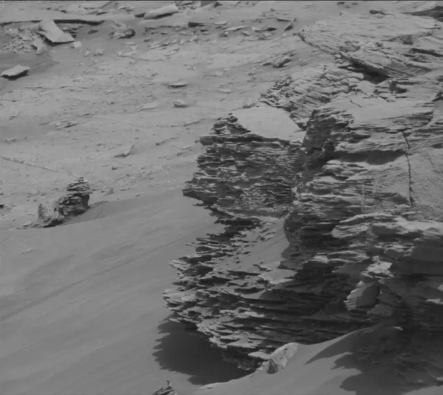 Sol 3378: Mast Camera (Mastcam)