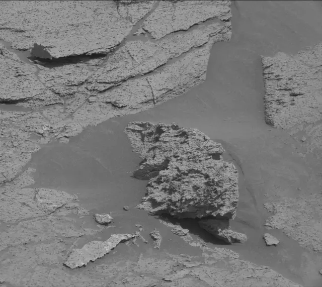 Sol 3378: Mast Camera (Mastcam)