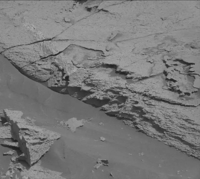 Sol 3378: Mast Camera (Mastcam)