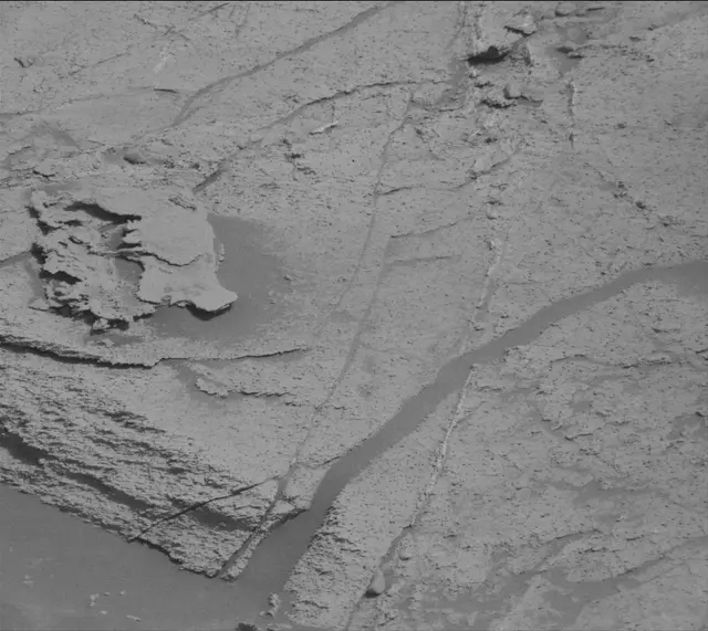 Sol 3378: Mast Camera (Mastcam)