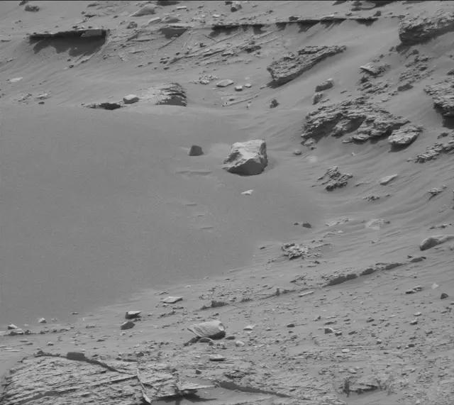 Sol 3378: Mast Camera (Mastcam)