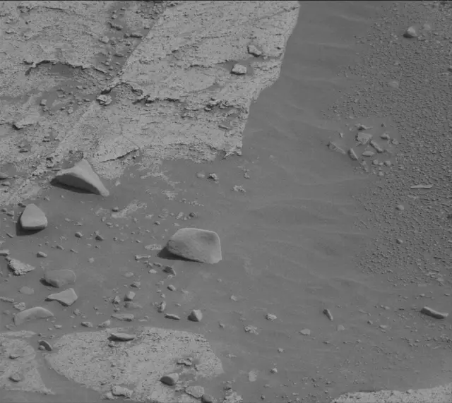 Sol 3378: Mast Camera (Mastcam)