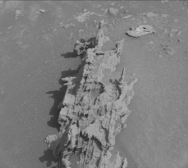 Sol 3378: Mast Camera (Mastcam)