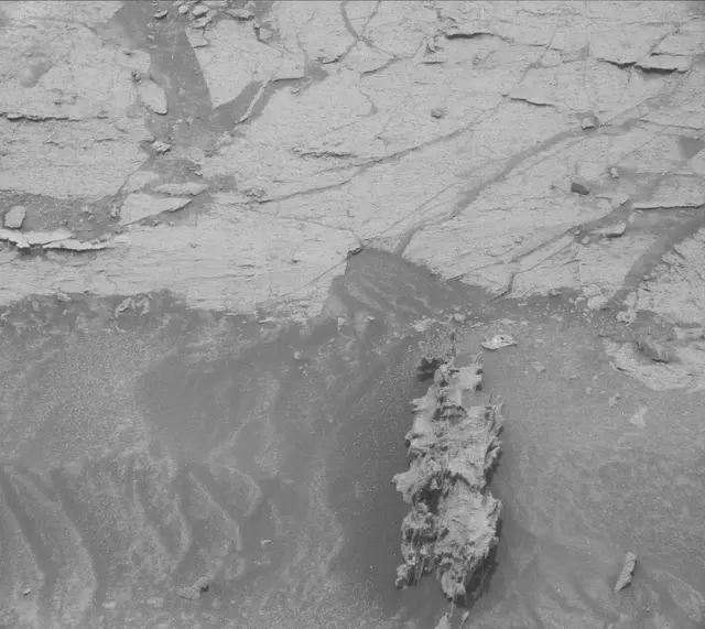 Sol 3379: Mast Camera (Mastcam)
