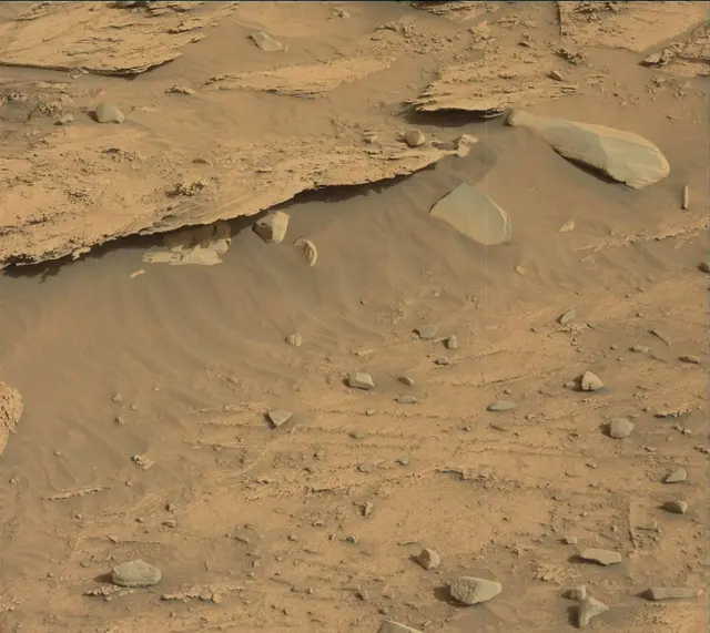 Sol 3379: Mast Camera (Mastcam)