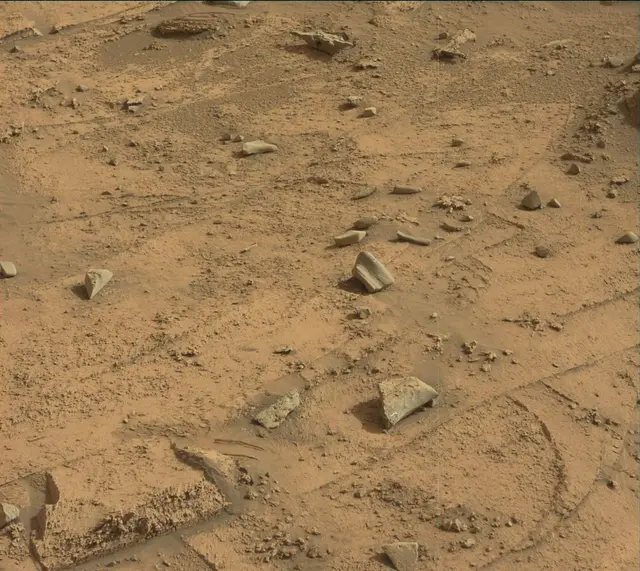 Sol 3379: Mast Camera (Mastcam)