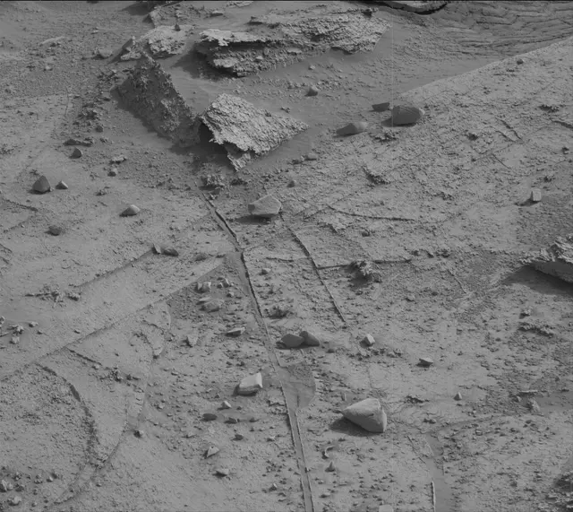 Sol 3379: Mast Camera (Mastcam)