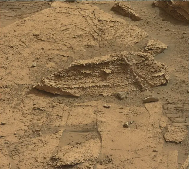 Sol 3379: Mast Camera (Mastcam)