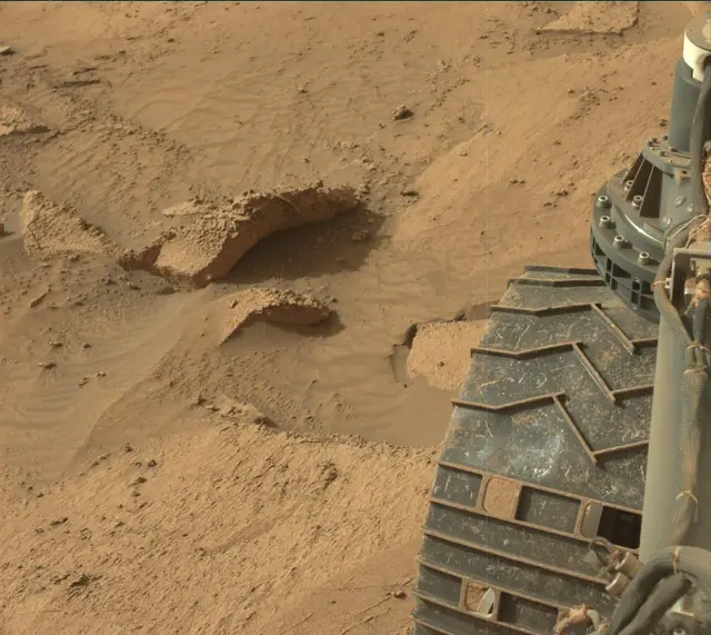 Sol 3379: Mast Camera (Mastcam)