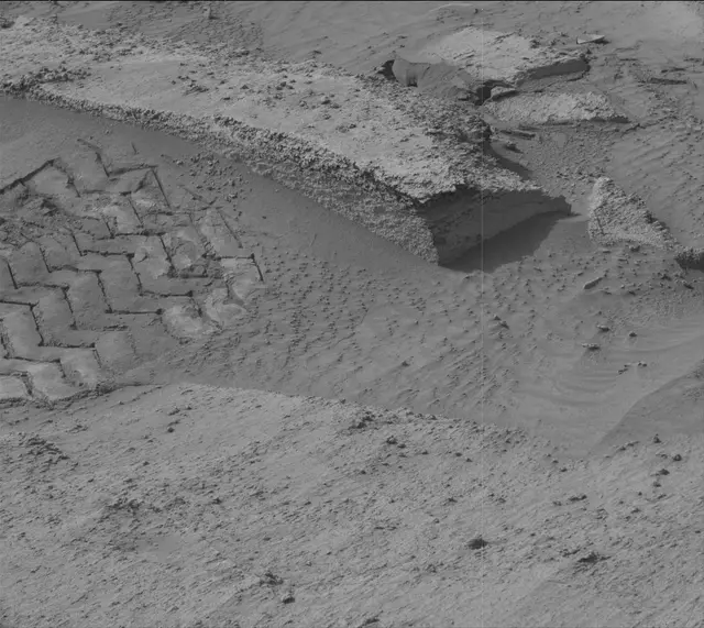 Sol 3379: Mast Camera (Mastcam)