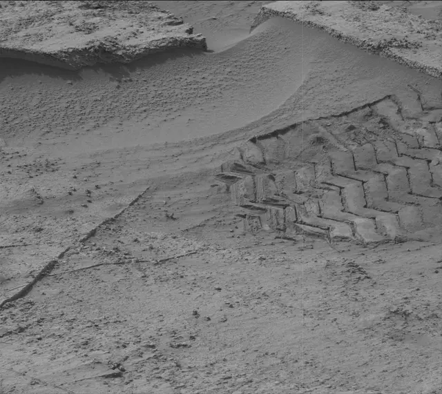 Sol 3379: Mast Camera (Mastcam)
