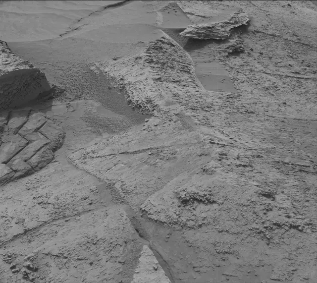 Sol 3379: Mast Camera (Mastcam)