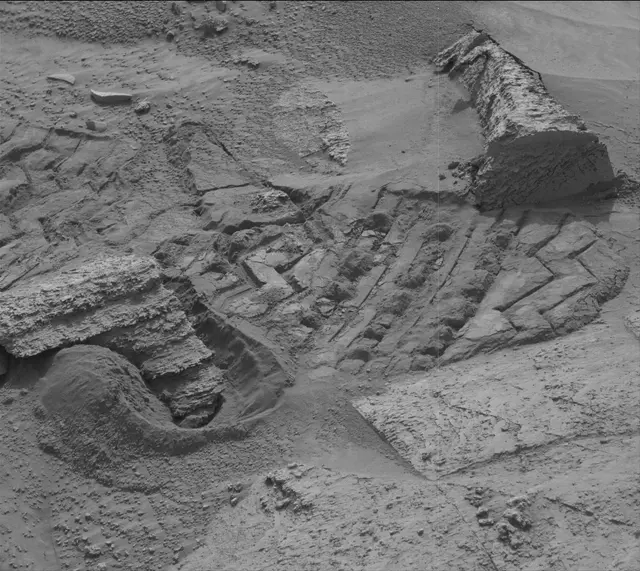 Sol 3379: Mast Camera (Mastcam)