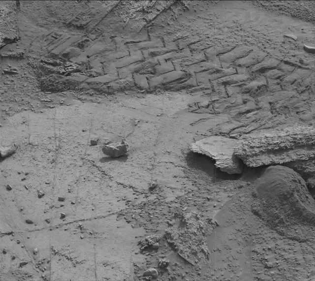 Sol 3379: Mast Camera (Mastcam)
