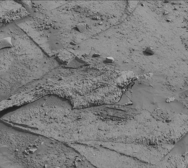 Sol 3379: Mast Camera (Mastcam)