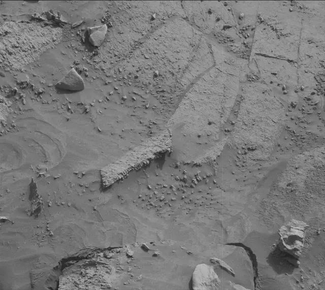 Sol 3379: Mast Camera (Mastcam)
