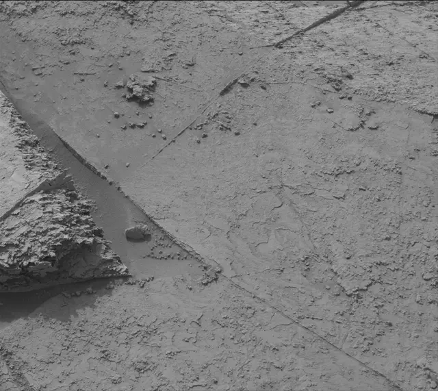 Sol 3379: Mast Camera (Mastcam)