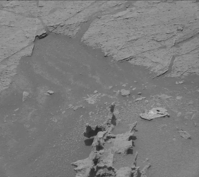 Sol 3379: Mast Camera (Mastcam)