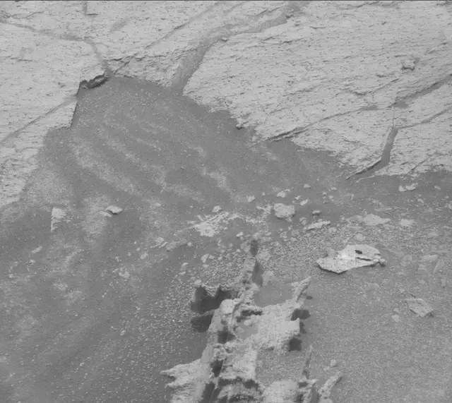 Sol 3379: Mast Camera (Mastcam)