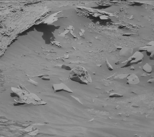 Sol 3381: Mast Camera (Mastcam)