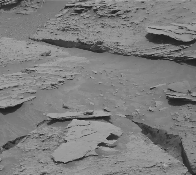 Sol 3381: Mast Camera (Mastcam)