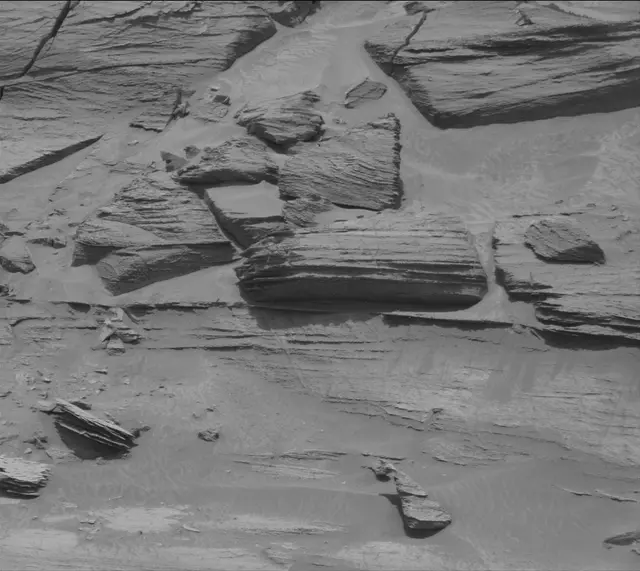 Sol 3381: Mast Camera (Mastcam)
