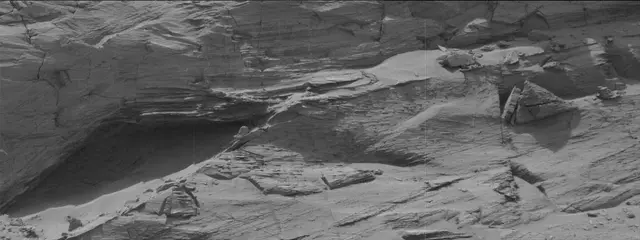 Sol 3383: Mast Camera (Mastcam)