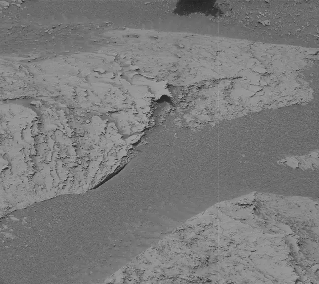 Sol 3383: Mast Camera (Mastcam)