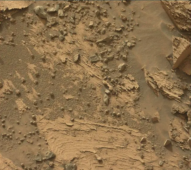Sol 3383: Mast Camera (Mastcam)