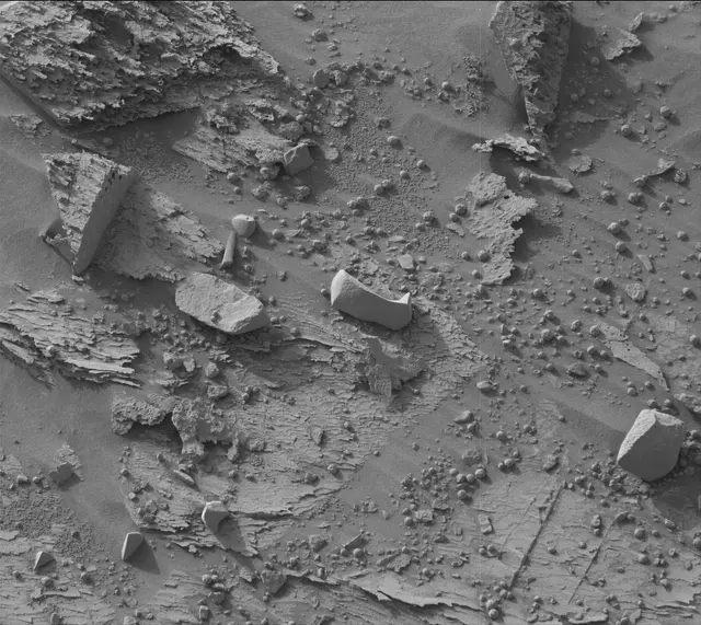 Sol 3383: Mast Camera (Mastcam)