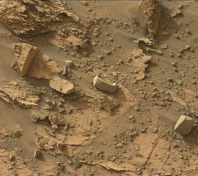 Sol 3383: Mast Camera (Mastcam)