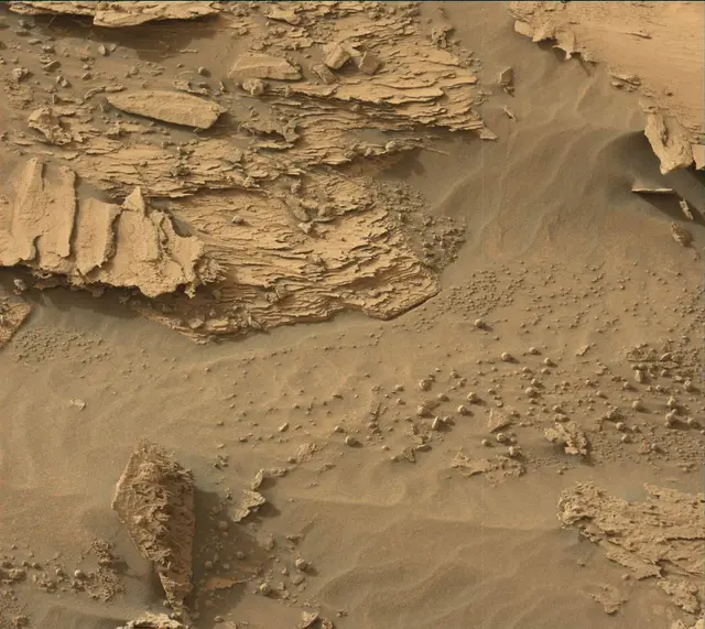 Sol 3383: Mast Camera (Mastcam)